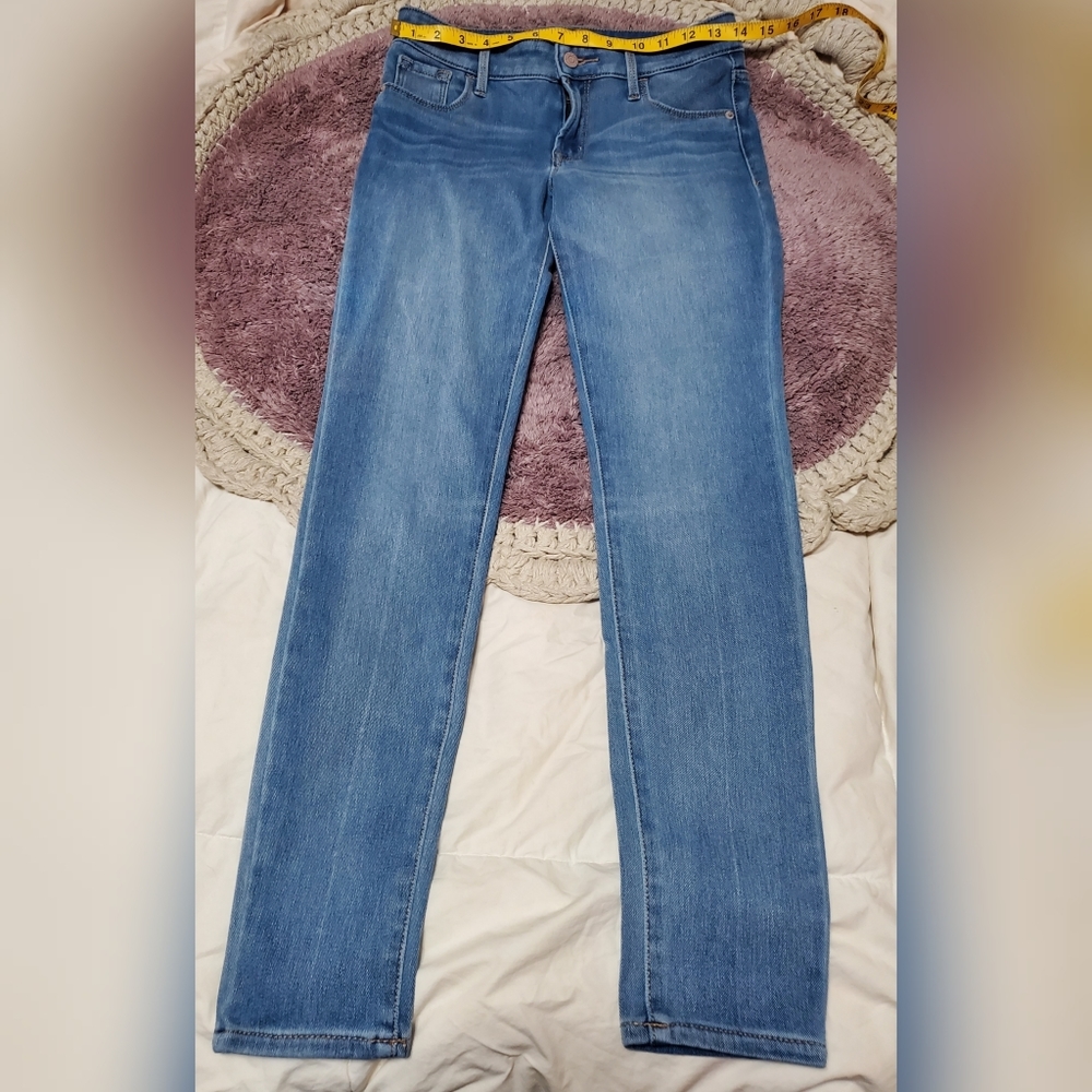 Old Navy Rockstar jeans Size 4